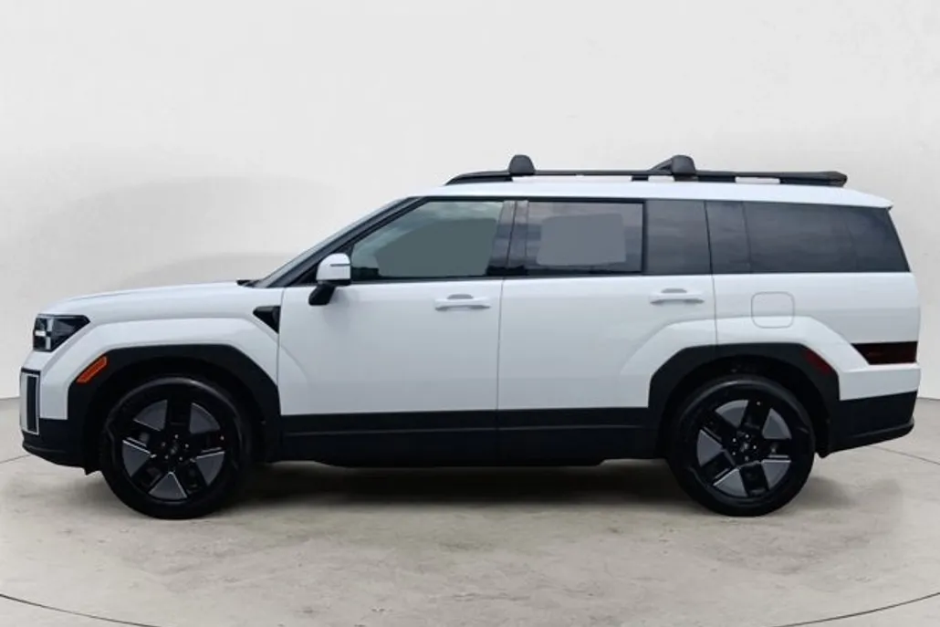 2026 Hyundai Santa Fe SEL photo 1