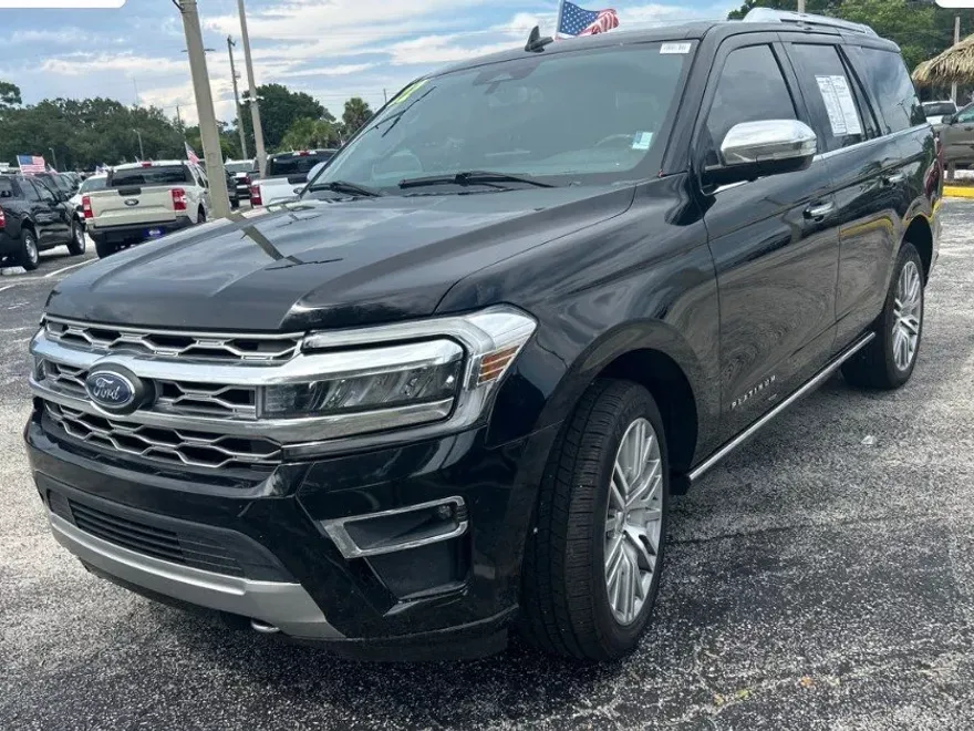 2022 Ford Expedition Platinum photo 1
