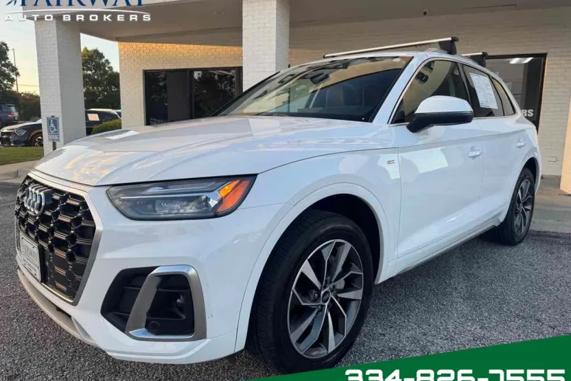 2023 Audi Q5 S line Premium Plus photo 1