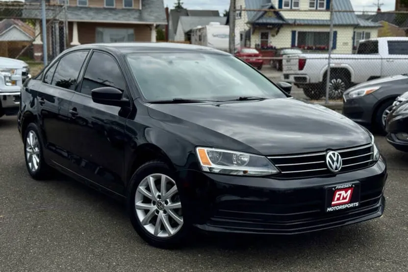 2015 Volkswagen Jetta 1.8T SE photo 1