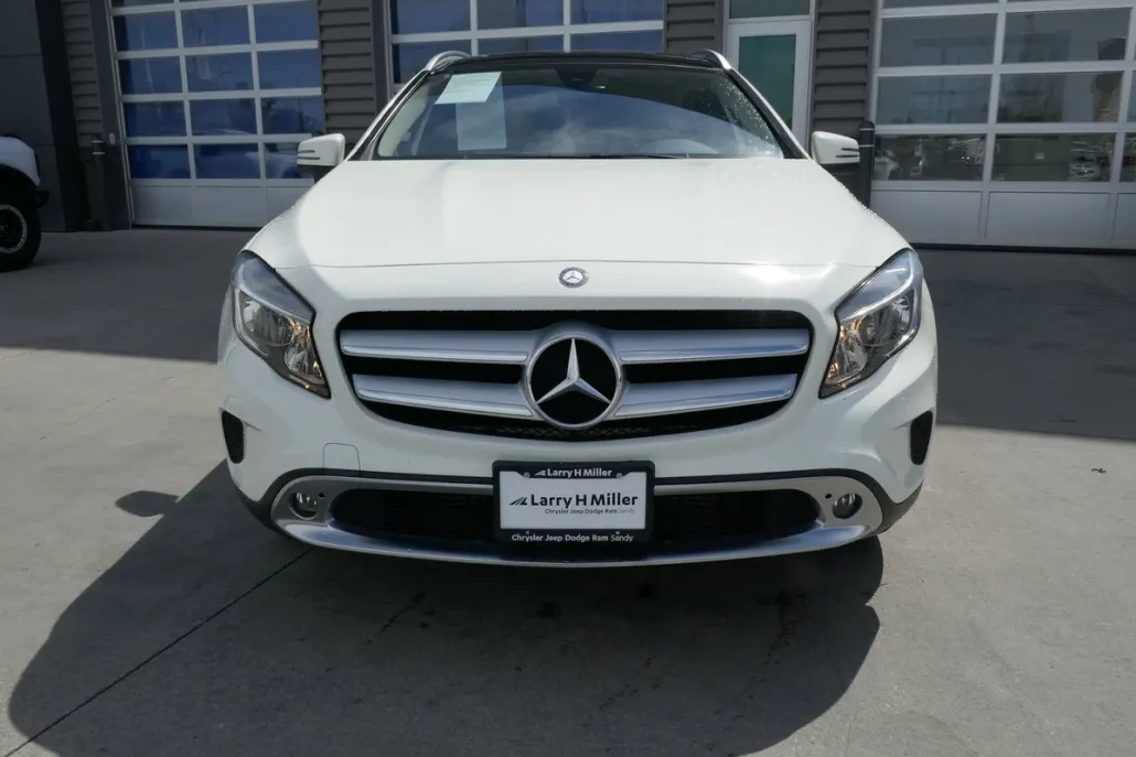 2017 Mercedes Benz GLA 250 photo 1