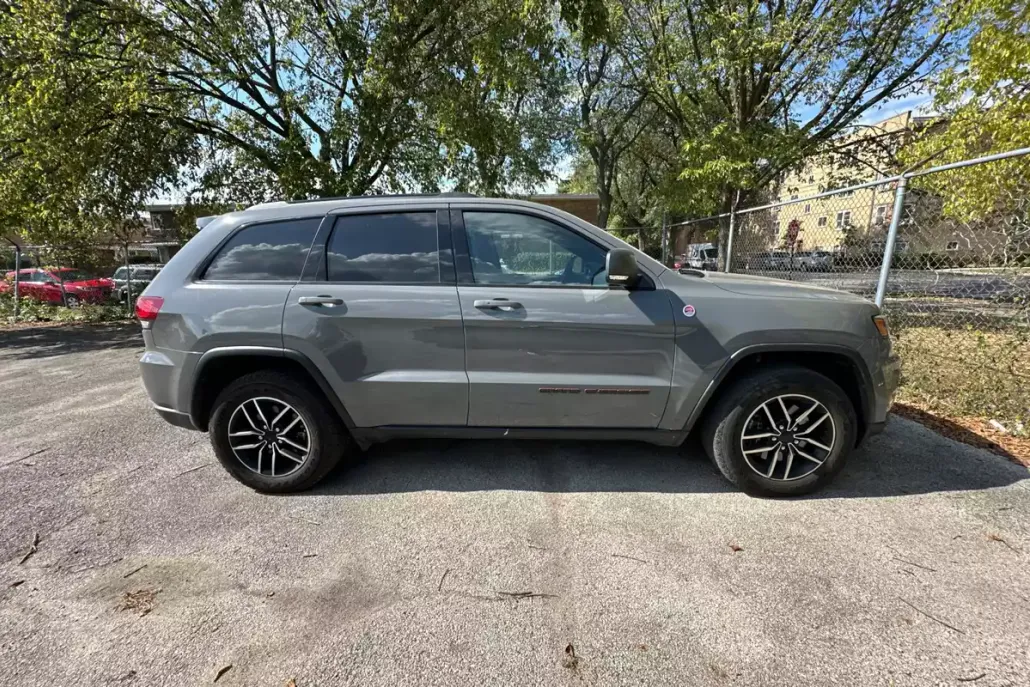 2021 Jeep Grand Cherokee Trailhawk photo 1