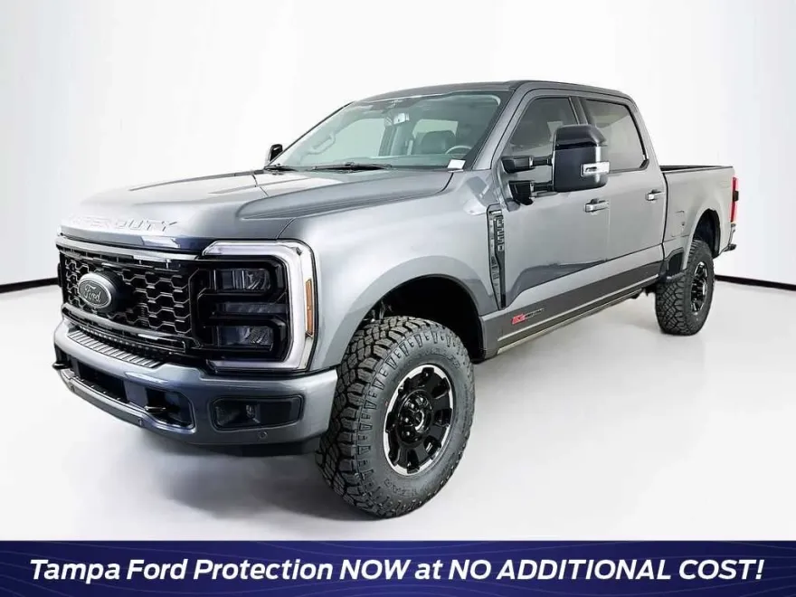 2025 Ford F-250 Lariat photo 1