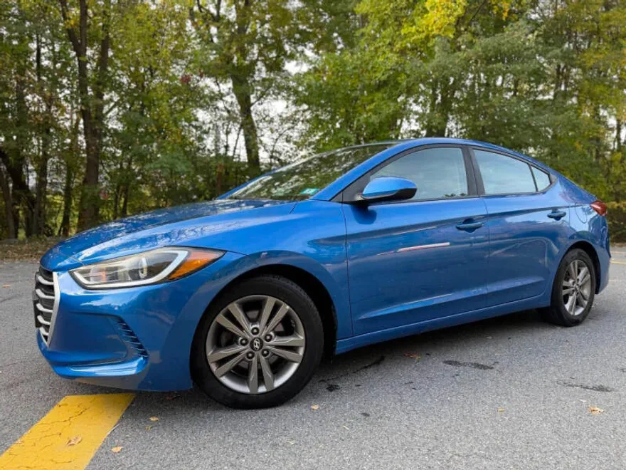 2018 Hyundai Elantra Limited photo 1