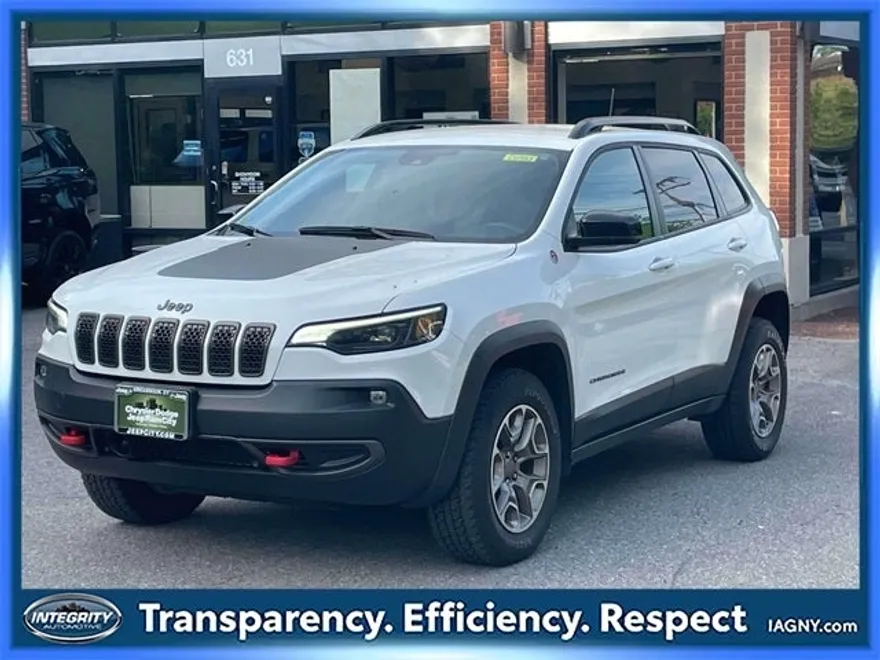 2022 Jeep Cherokee Trailhawk photo 1