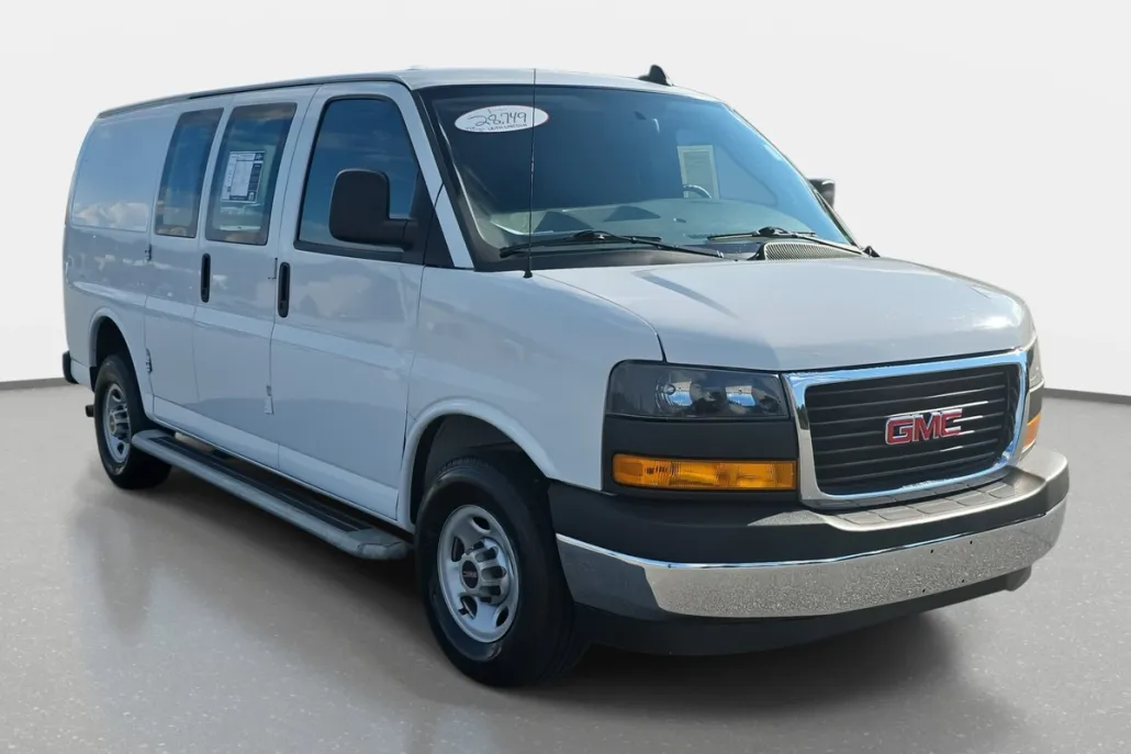 2023 Gmc Savana Cargo 2500 photo 1