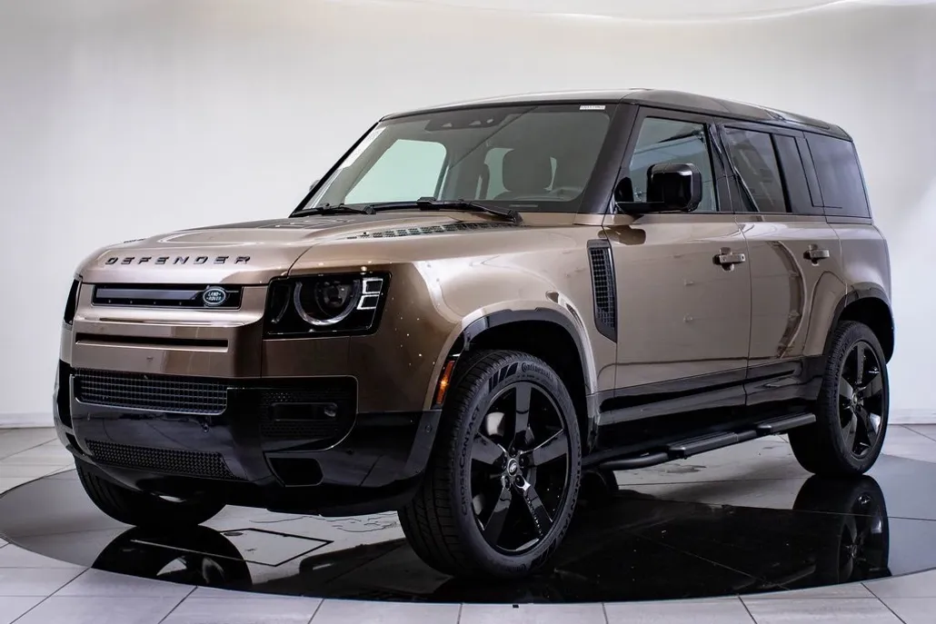 2025 Land Rover Defender 110 X-Dynamic SE photo 1