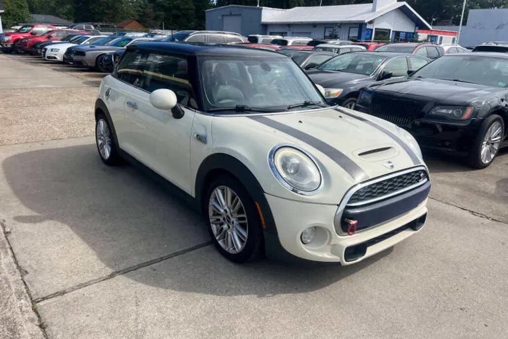 2014 Mini Cooper Hardtop S photo 1