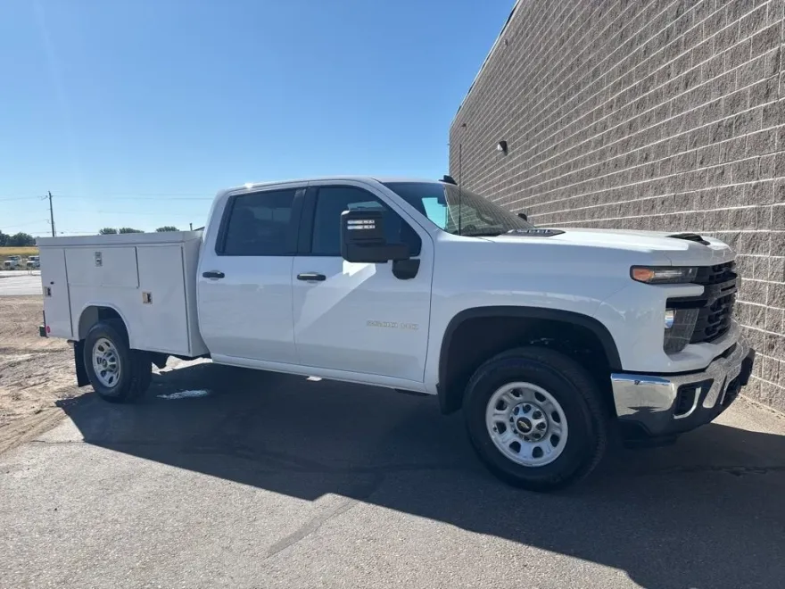 2026 Chevrolet Silverado 3500HD Work Truck photo 1