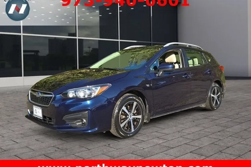 2019 Subaru Impreza Premium photo 1