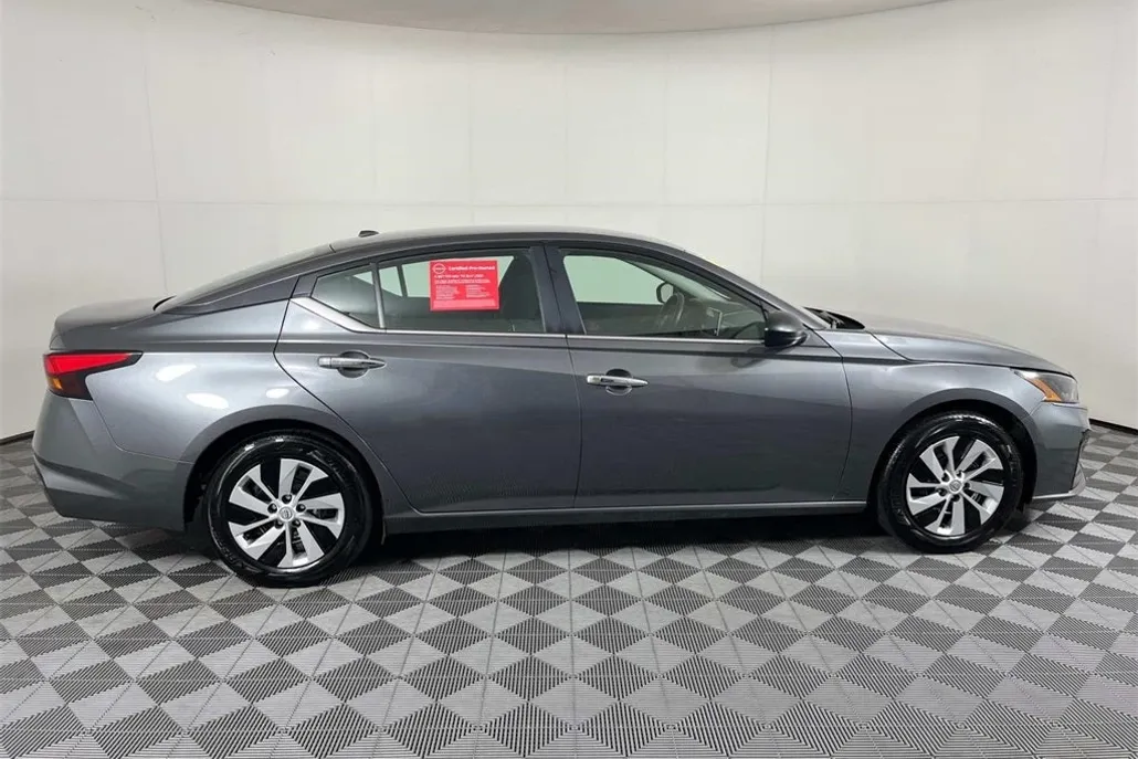 2025 Nissan Altima 2.5 S photo 1
