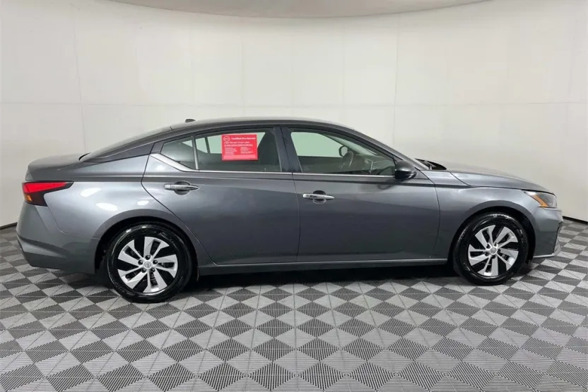 2025 Nissan Altima 2.5 S photo 1