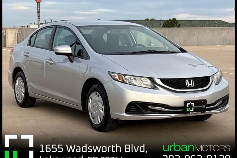 2015 Honda Civic LX photo 1