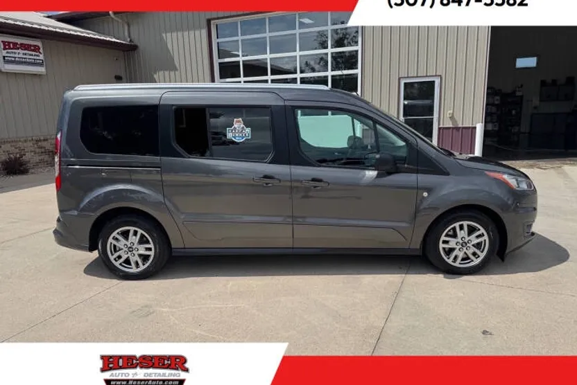 2019 Ford Transit Connect XLT Passenger photo 1