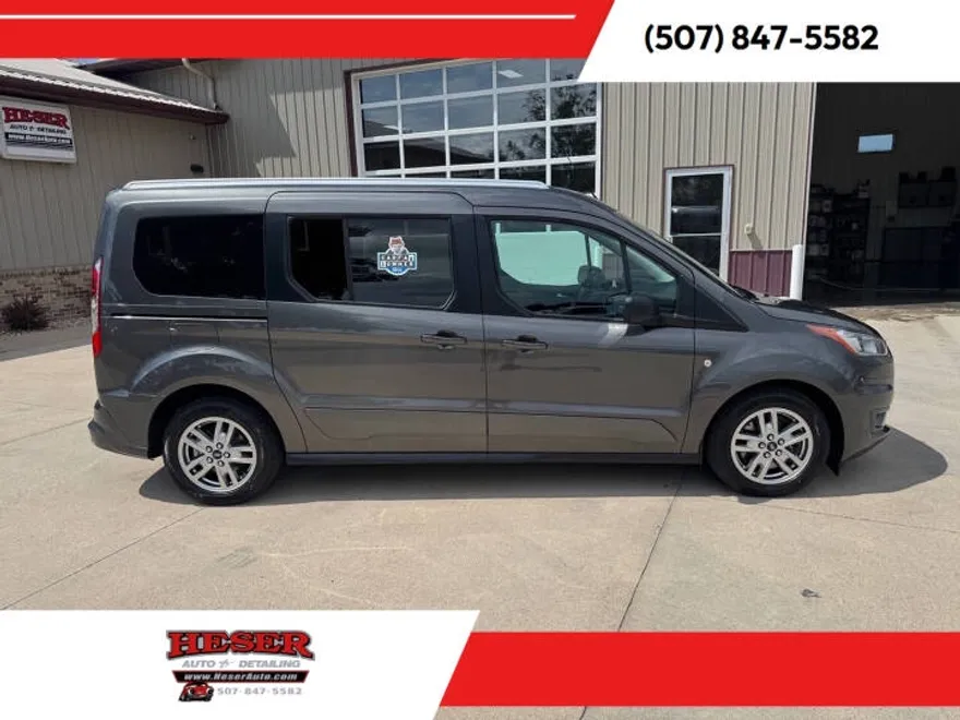 2019 Ford Transit Connect XLT Passenger photo 1