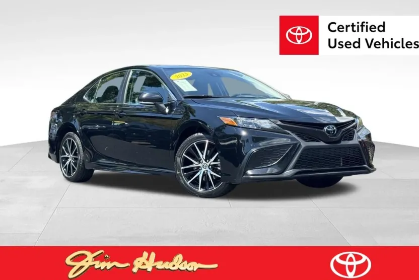 2023 Toyota Camry SE photo 1