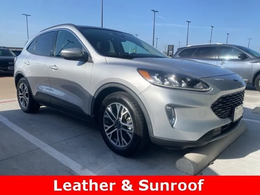 2020 Ford Escape SEL photo 1