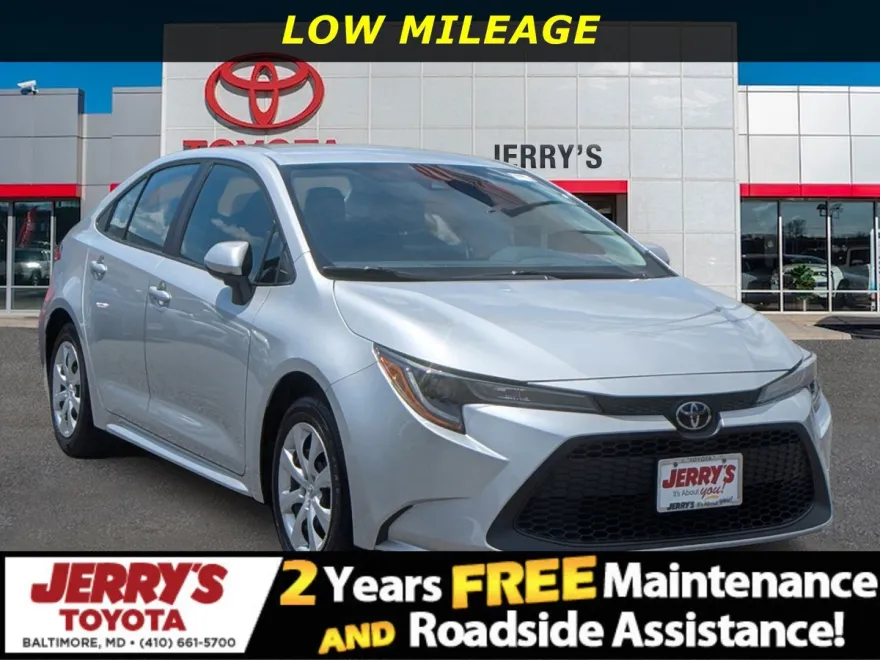2022 Toyota Corolla LE photo 1