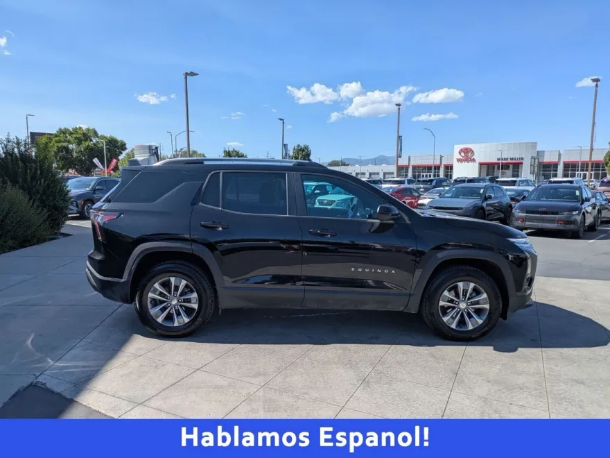 2025 Chevrolet Equinox LT photo 1