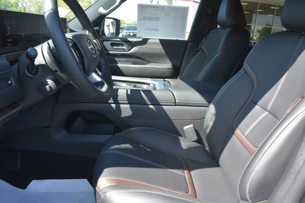 2025 Nissan Armada SL photo 1