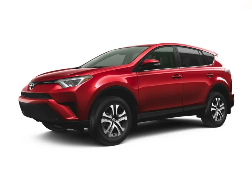 2018 Toyota RAV4 LE photo 1