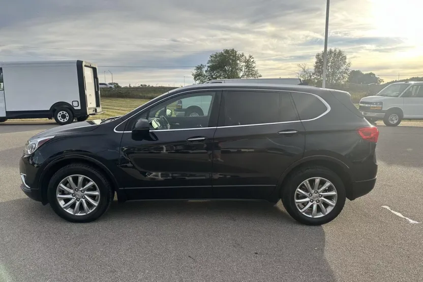 2020 Buick Envision Essence photo 1
