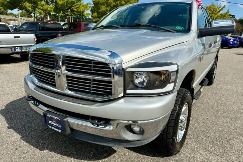 2008 Dodge Ram SLT photo 1