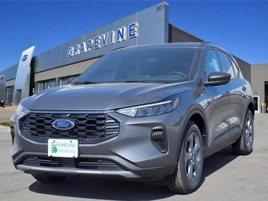 2025 Ford Escape ST-Line photo 1