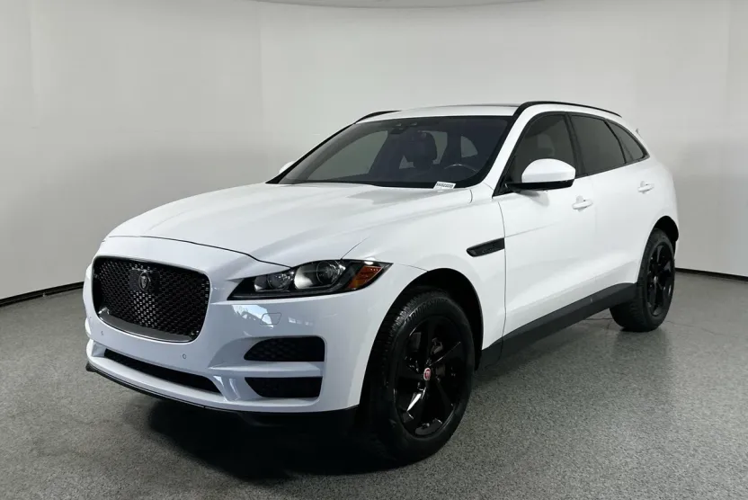 2019 Jaguar F-PACE Premium photo 1
