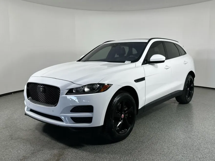 2019 Jaguar F-PACE Premium photo 1