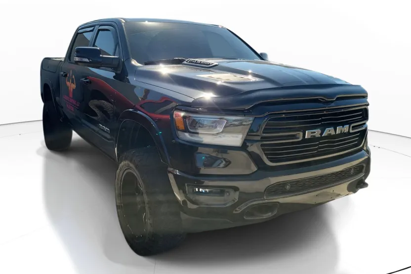 2020 Ram 1500 Laramie photo 1
