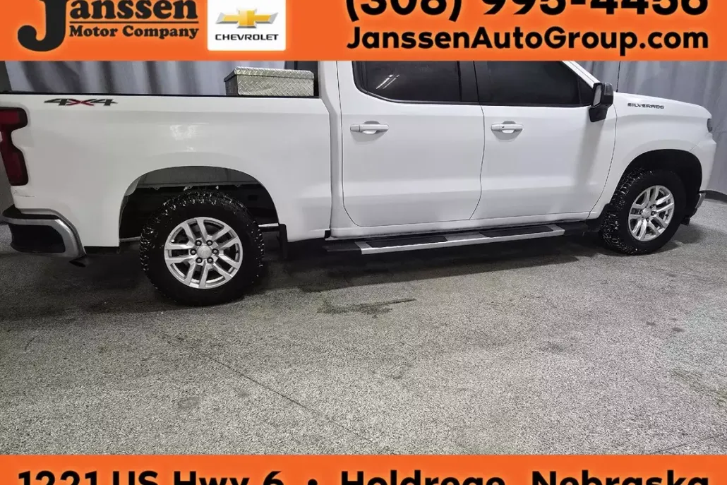 2020 Chevrolet Silverado 1500 LT photo 1