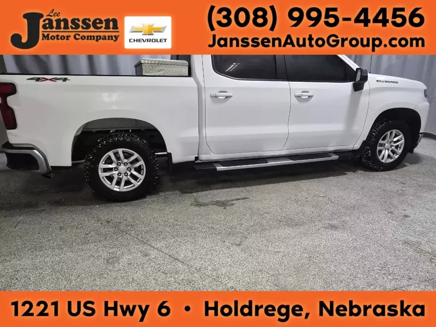 2020 Chevrolet Silverado 1500 LT photo 1