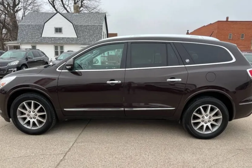 2016 Buick Enclave Leather photo 1