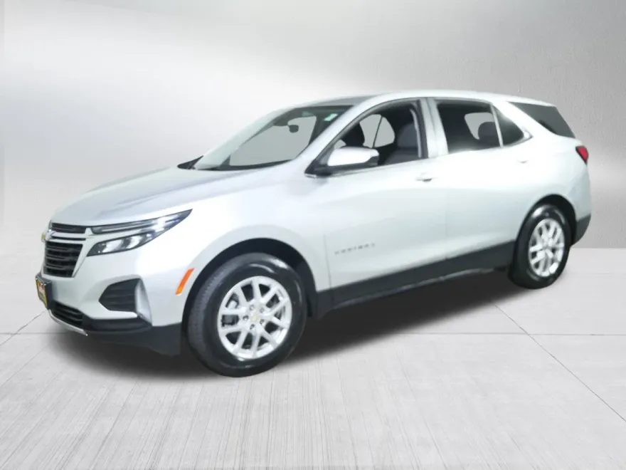 2022 Chevrolet Equinox LT photo 1