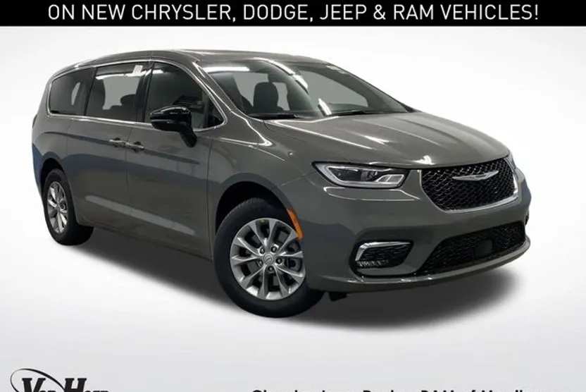 2025 Chrysler Pacifica photo 1