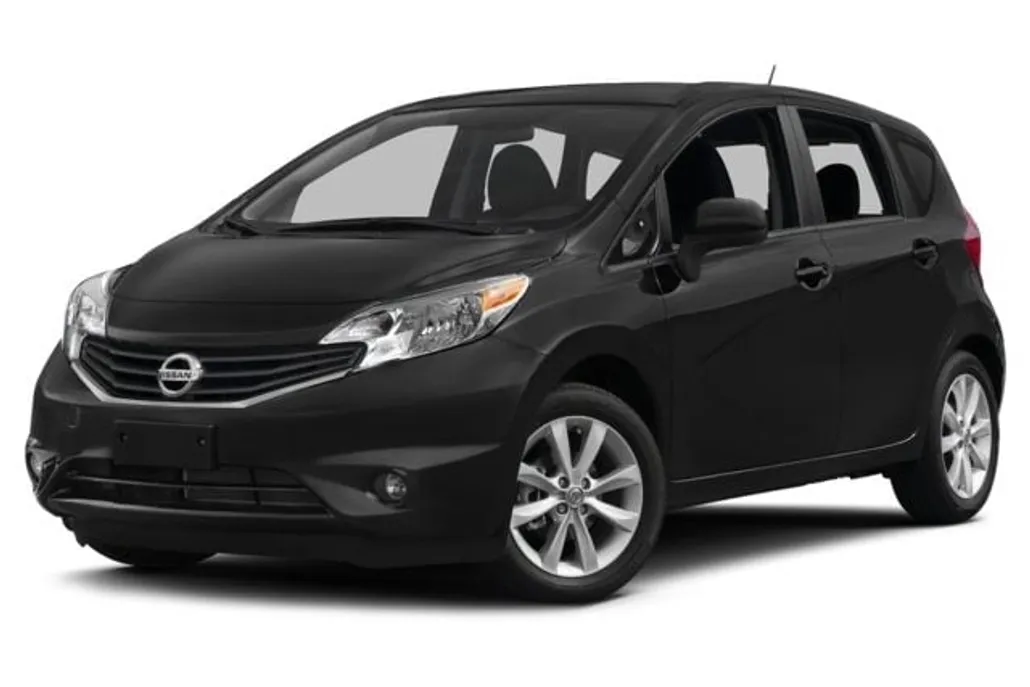 2015 Nissan Versa Note S photo 1