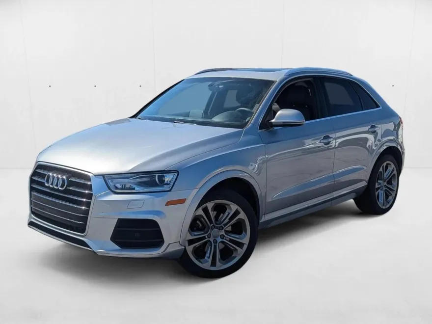 2016 Audi Q3 Premium Plus photo 1