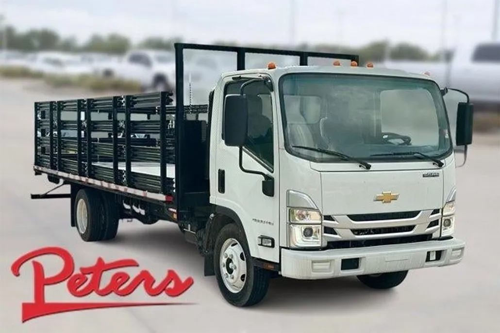 2024 Chevrolet Silverado 4500HD photo 1