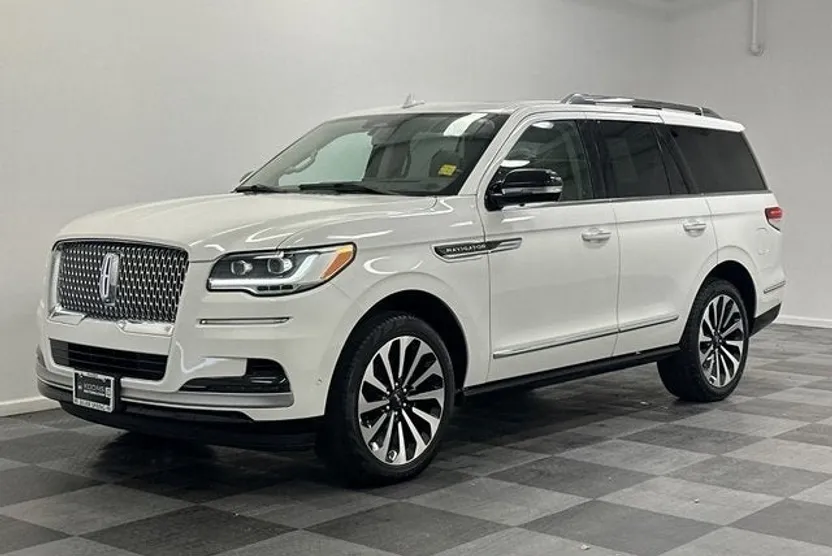 2022 Lincoln Navigator Reserve photo 1