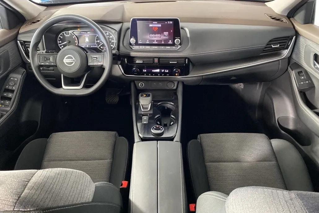 2021 Nissan Rogue SV photo 1