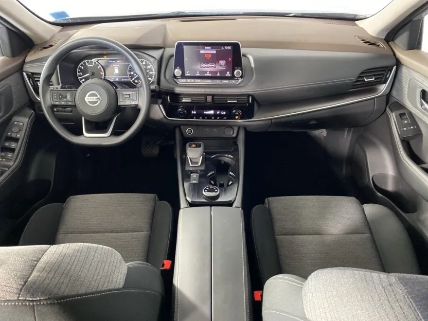 2021 Nissan Rogue SV photo 1