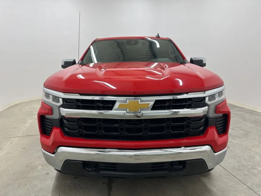 2022 Chevrolet Silverado 1500 LT photo 1