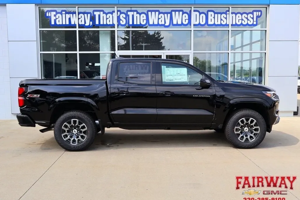 2026 Chevrolet Colorado Z71 photo 1