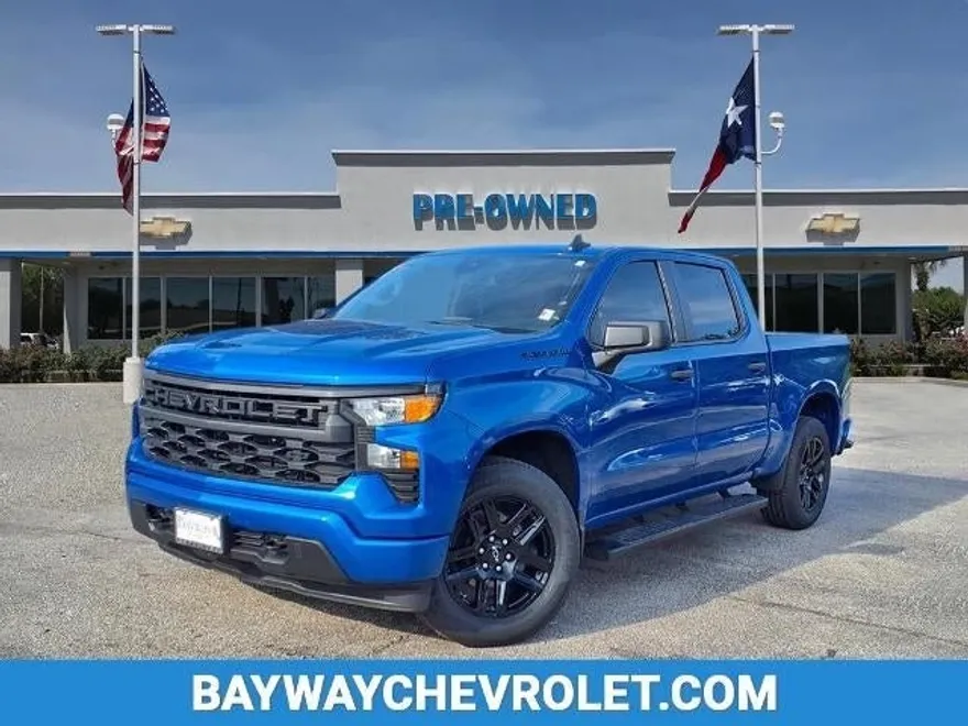 2024 Chevrolet Silverado 1500 Custom photo 1