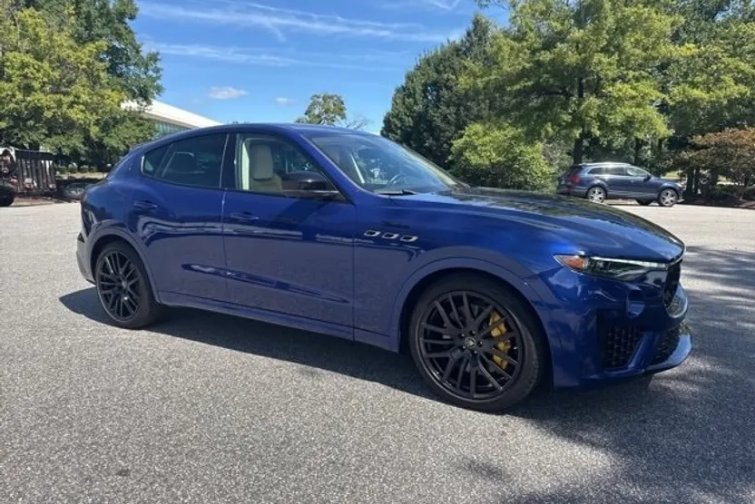 2022 Maserati Levante Modena photo 1