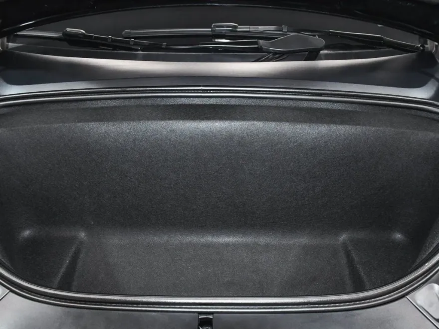 2024 Tesla Model X photo 46