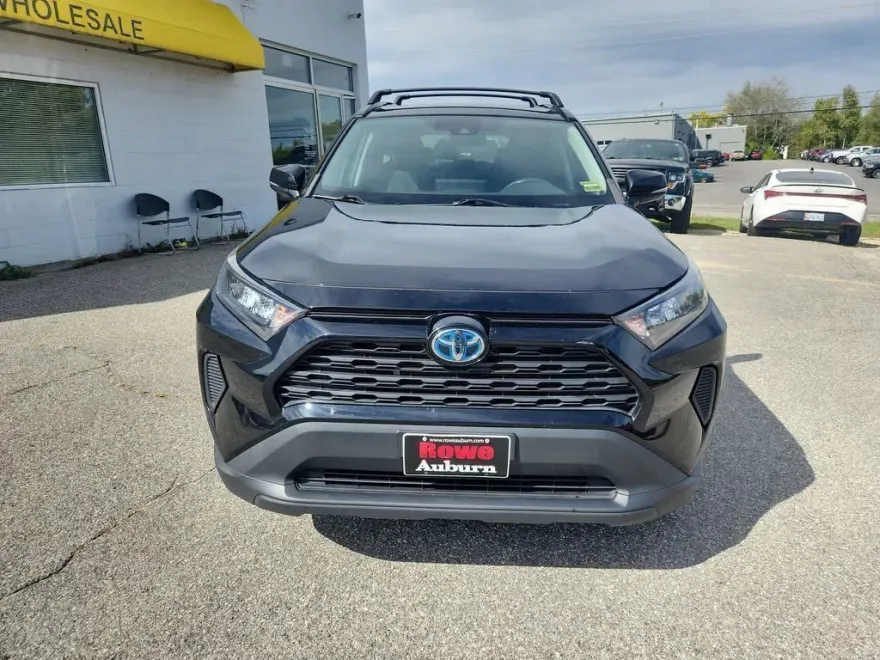 2019 Toyota RAV4 Hybrid LE photo 1