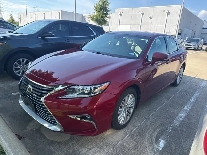 2017 Lexus ES 350 photo 1