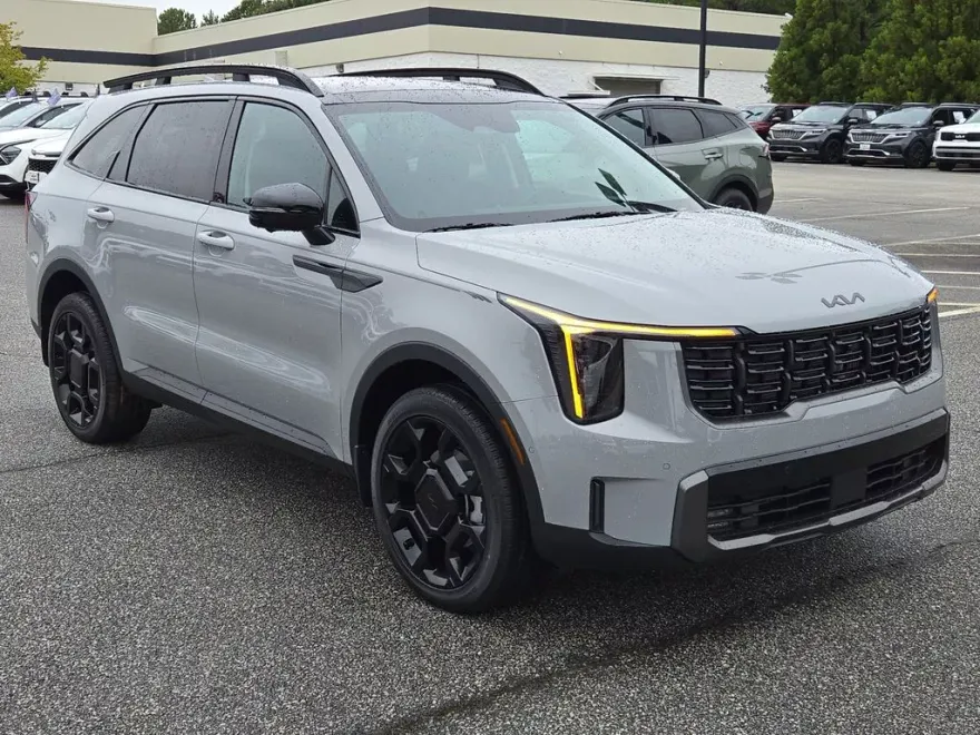 2025 Kia Sorento X-Line SX photo 1
